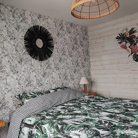 La Maison Rouge Lägenhet