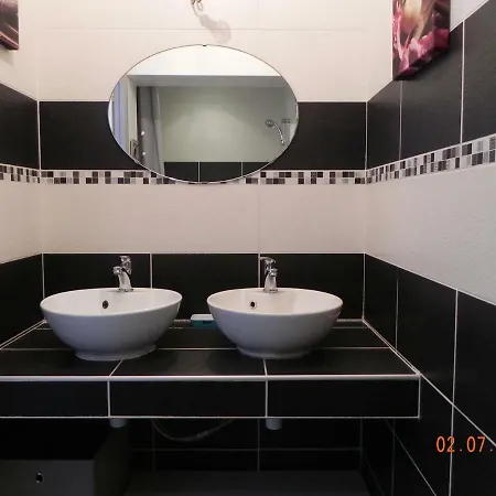 La Maison Rouge Appartement *
